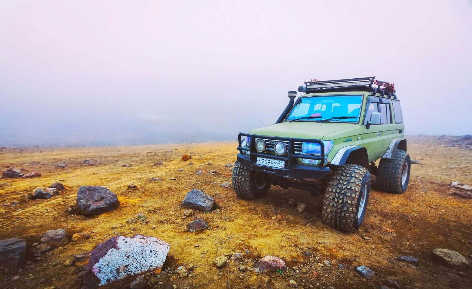 Read more about the article How to pick a line when off-roading?