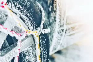Read more about the article Do snow chains work in the mud?