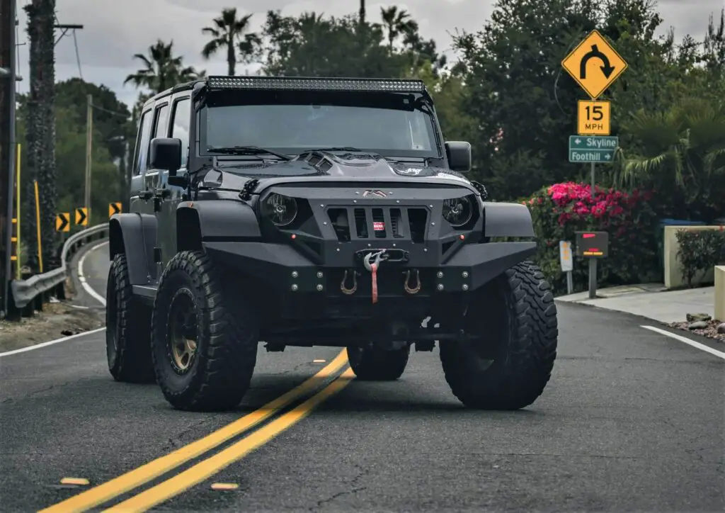 black,modified,jeep,wrangler