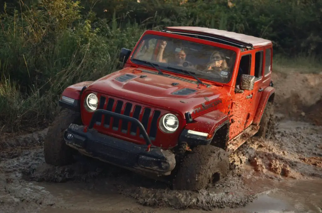 wrangler-mud-off-roading